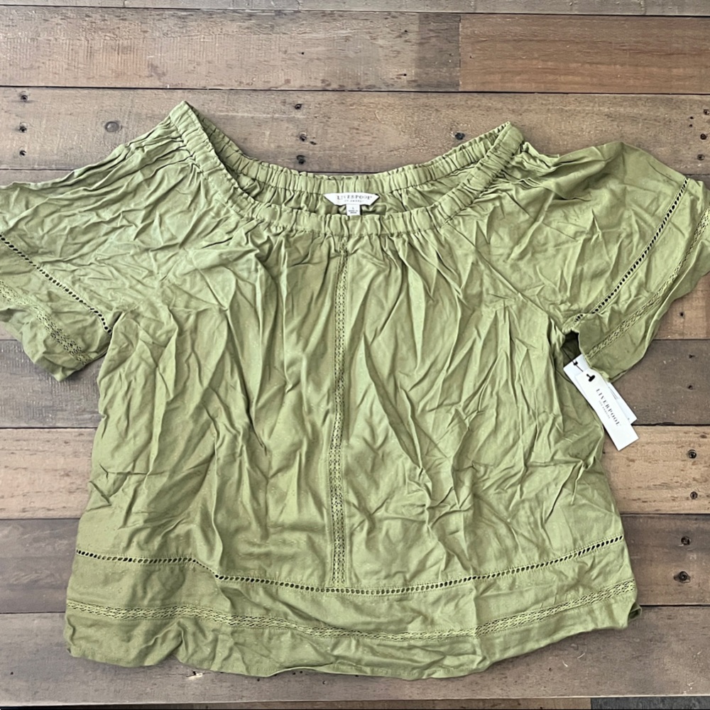 NWT Liverpool brand women’s Short Sleeve off shoulder Blouse